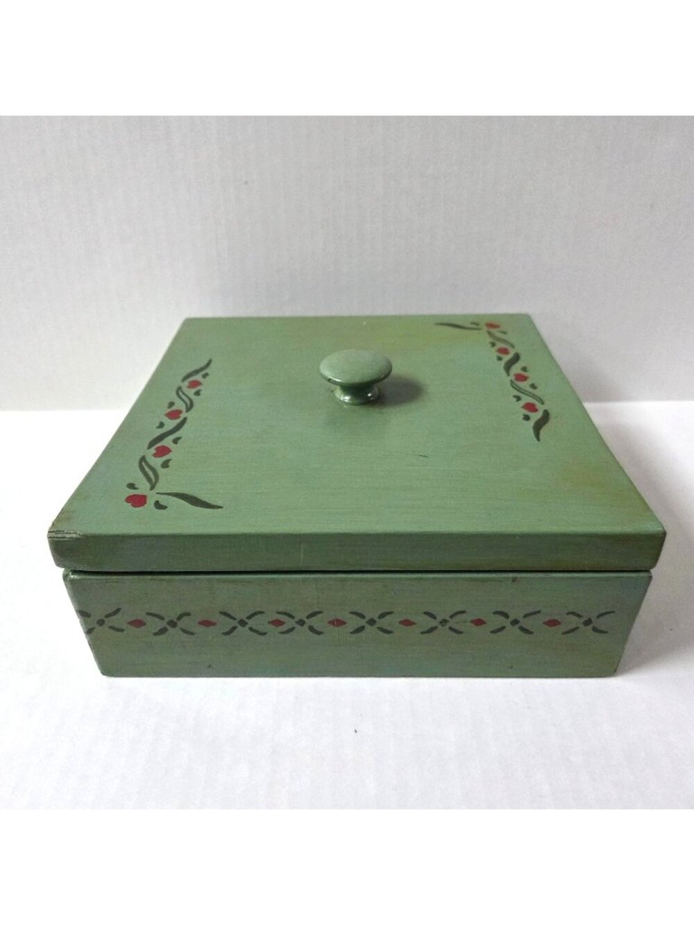 Vintage Handmade Green Folk Art Primitive Storage Box & Lid Farmhouse 9"X9"